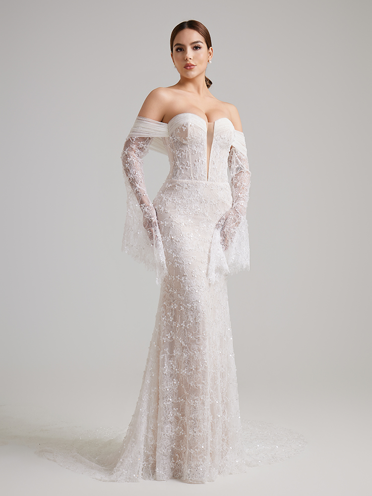 Flare-neck lace wedding dress and veil